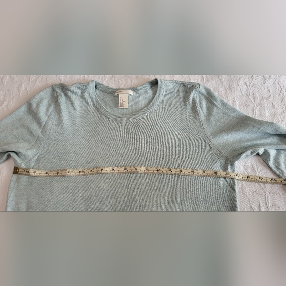 H&M Light Green Long Sleeve Tee - Picture 6 of 7